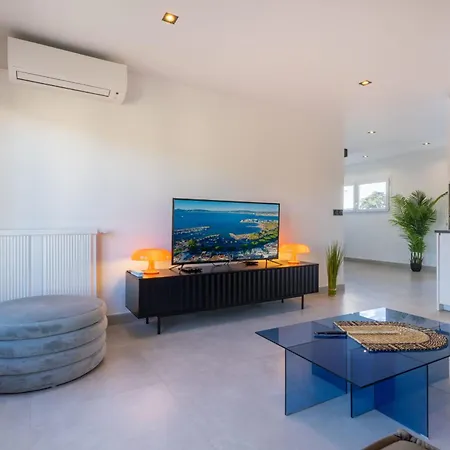 Apartment 06az - With Terrace - 10min From Palais *