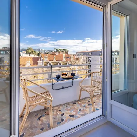 06az - With Terrace - 10min From Palais Apartment *