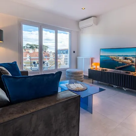 Apartment 06az - With Terrace - 10min From Palais